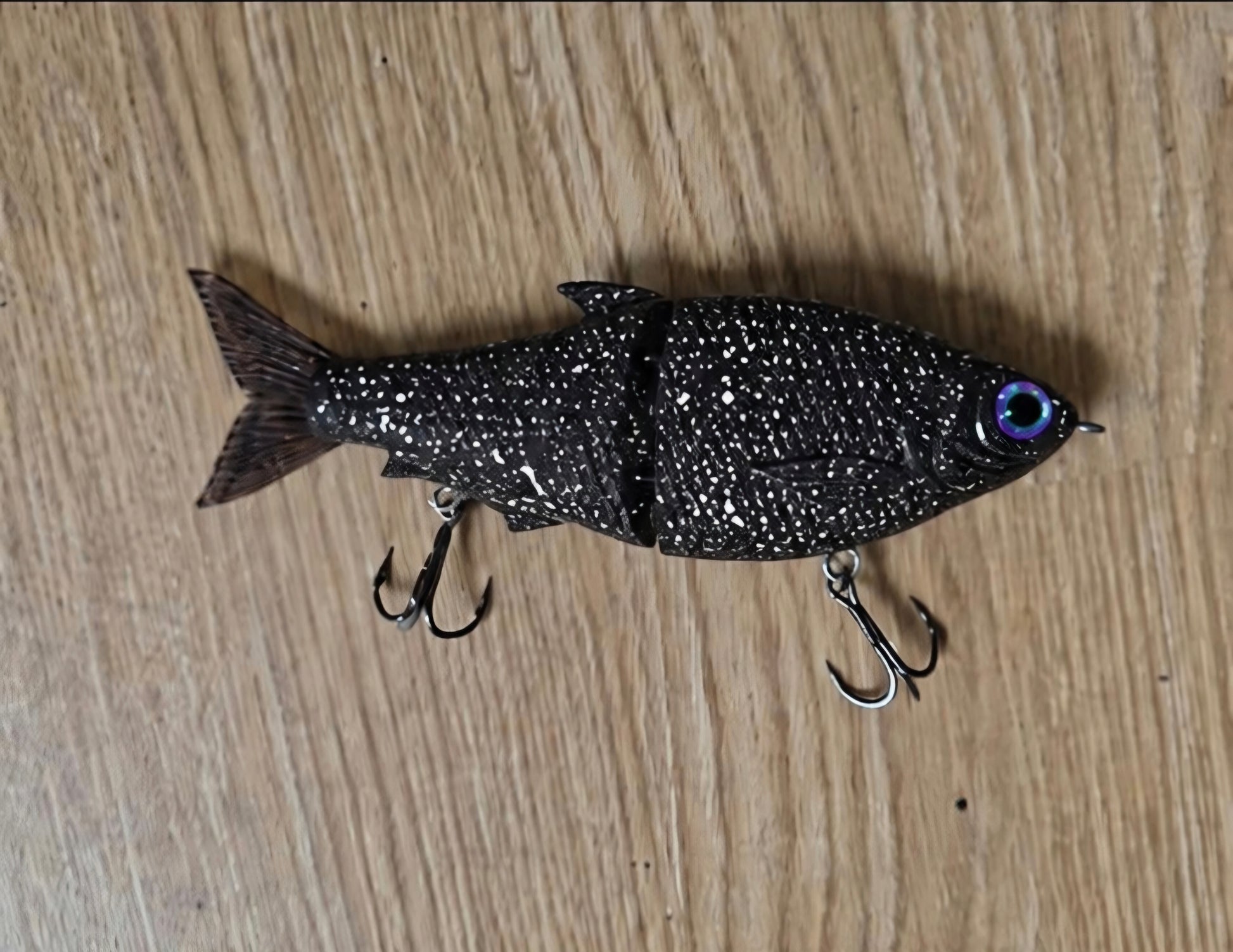 6.5 inch white splatter glide bait