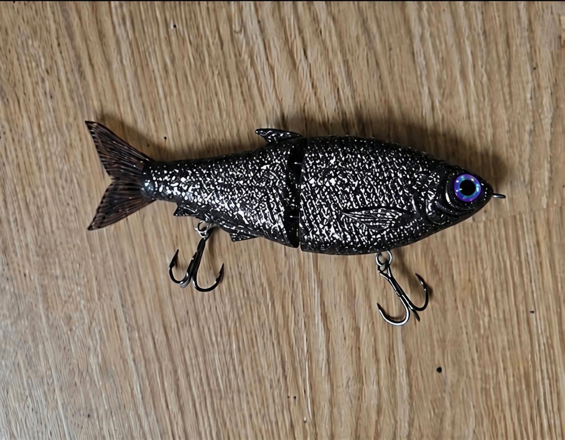 6.5 inch silver splatter glide bait