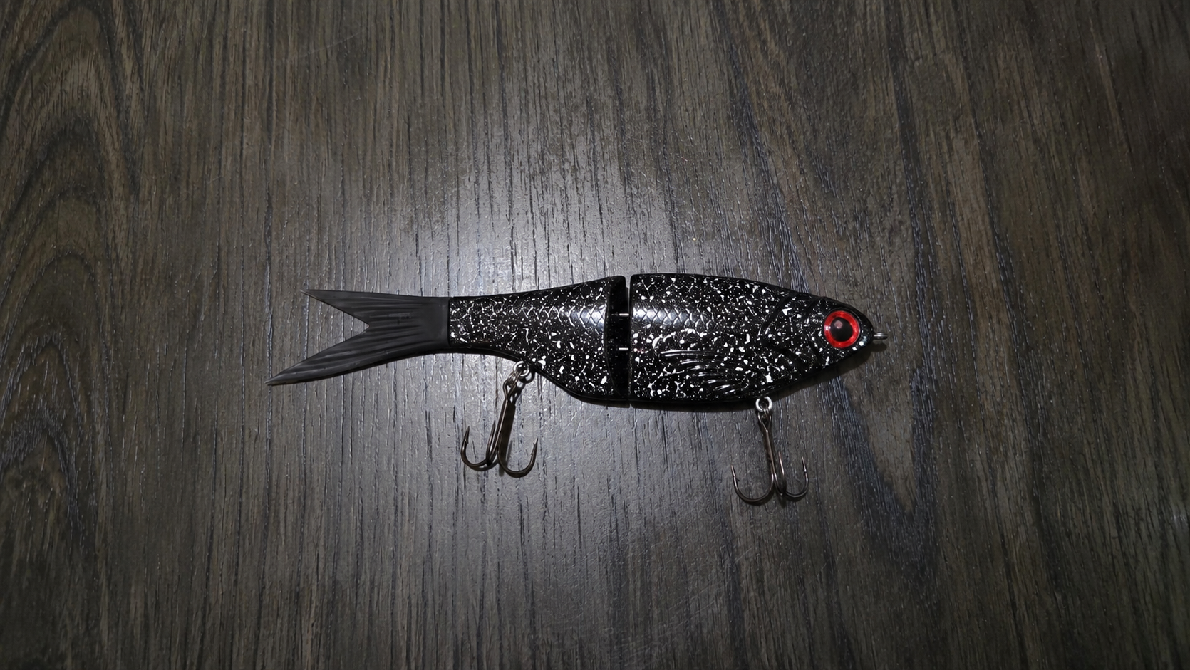 8.5 inch white splatter glide bait