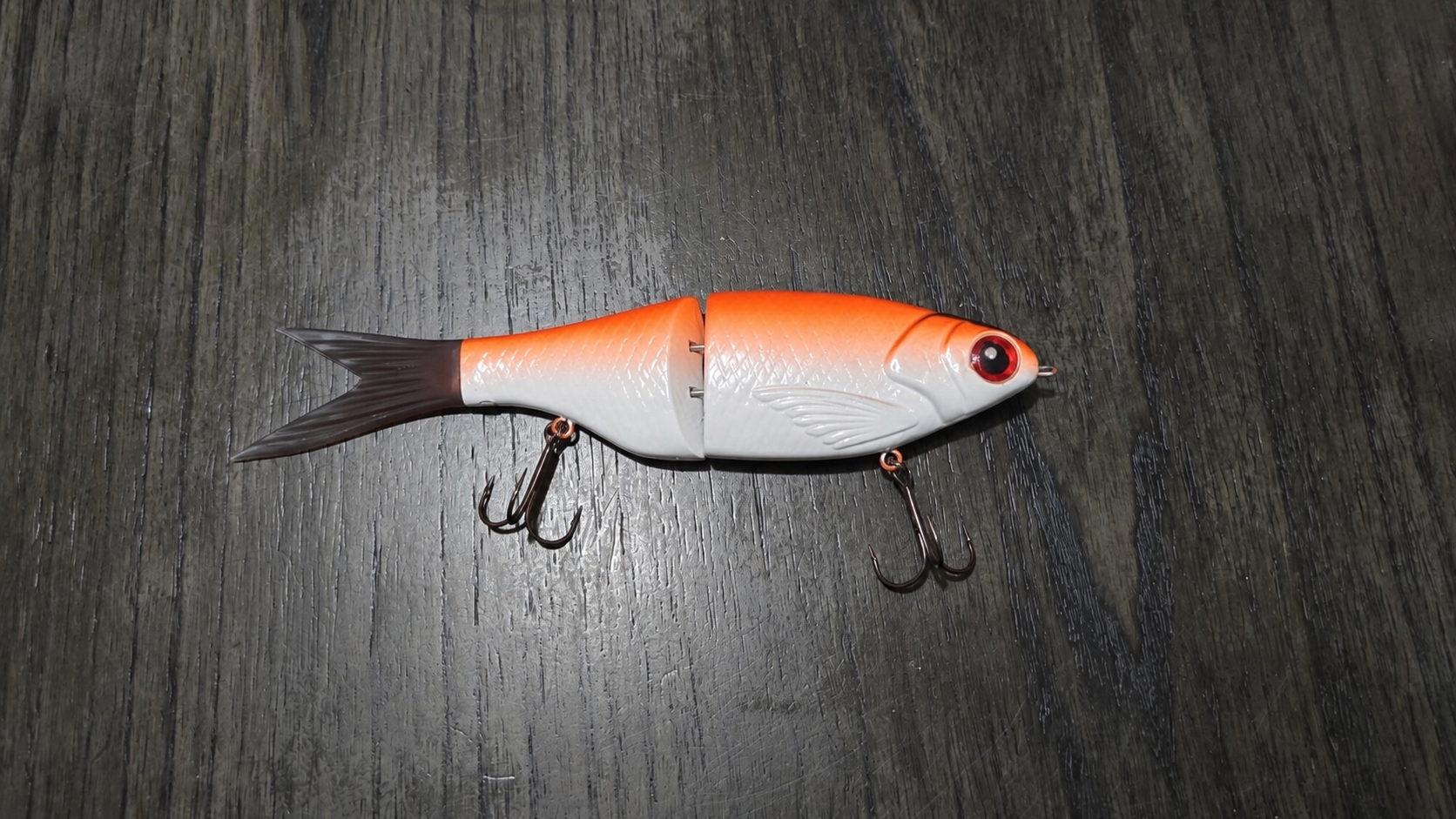 8.5 inch gold fish glide bait
